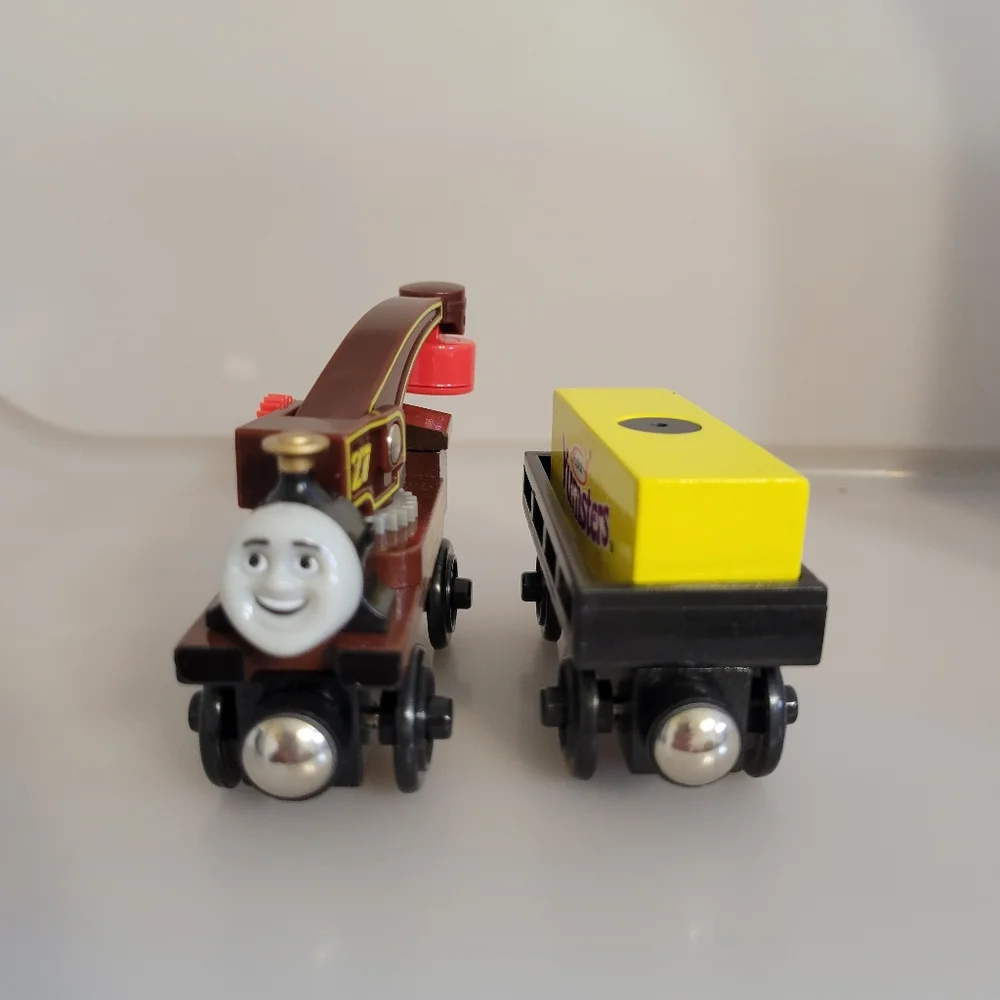 Thomas Wooden Railway Harvey and Yumsters Cargo Car 2003